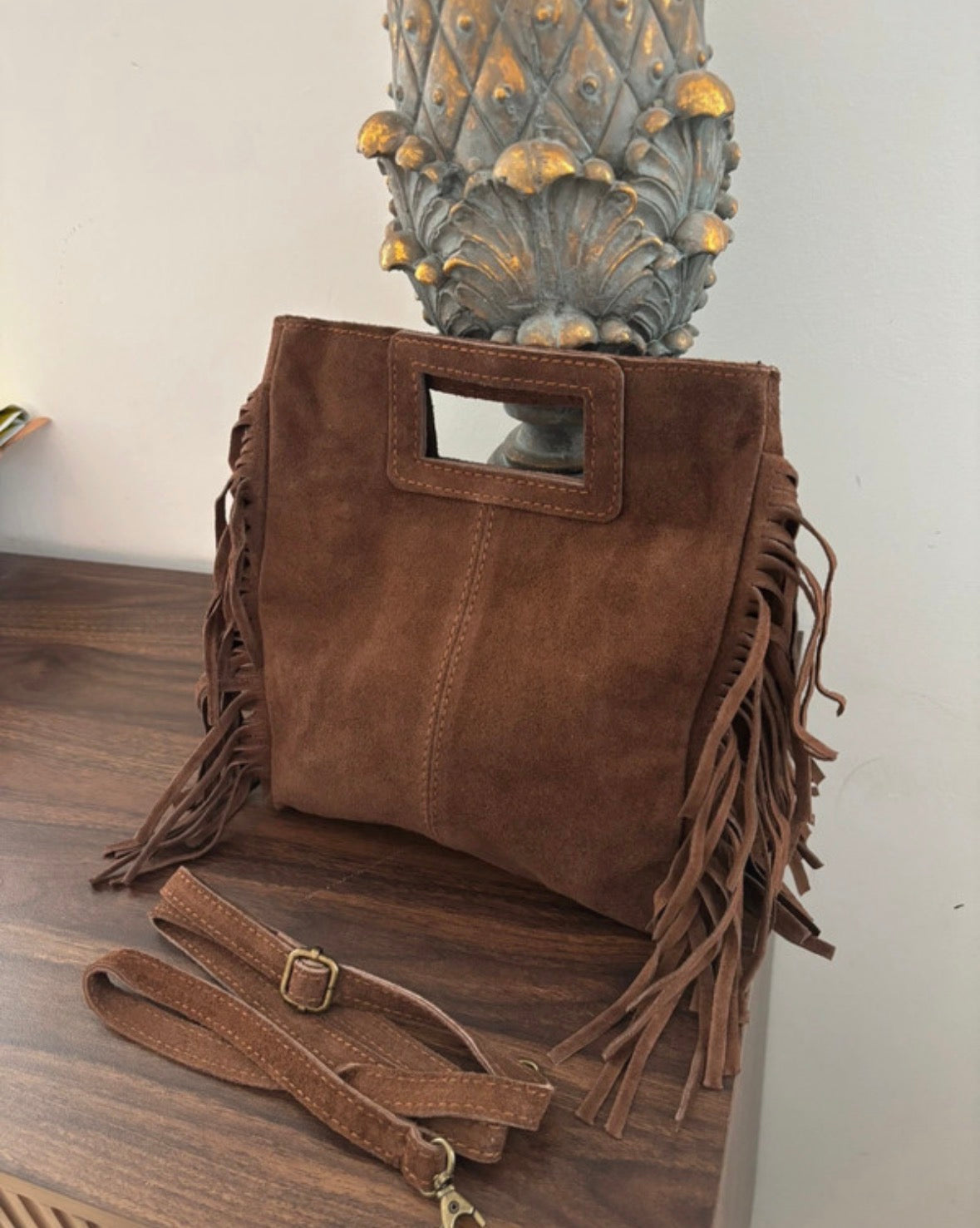 Borsa a mano e tracolla con frange in vera pelle scamosciata marrone