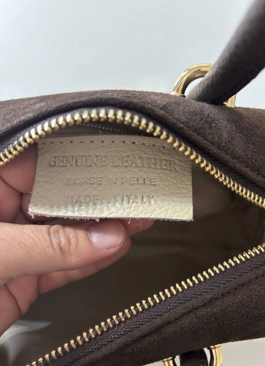 Borsa Bauletto in Vera Pelle Scamosciata – Testa di Moro
