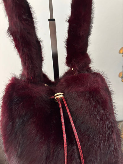 Borsa a Secchiello in Ecopelliccia bordeaux