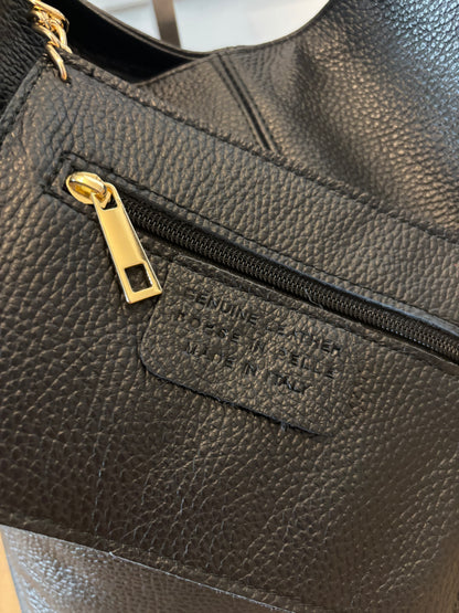 Borsa Hobo in Vera Pelle Martellata nera con Pochette Coordinata – Collezione Autunno/Inverno