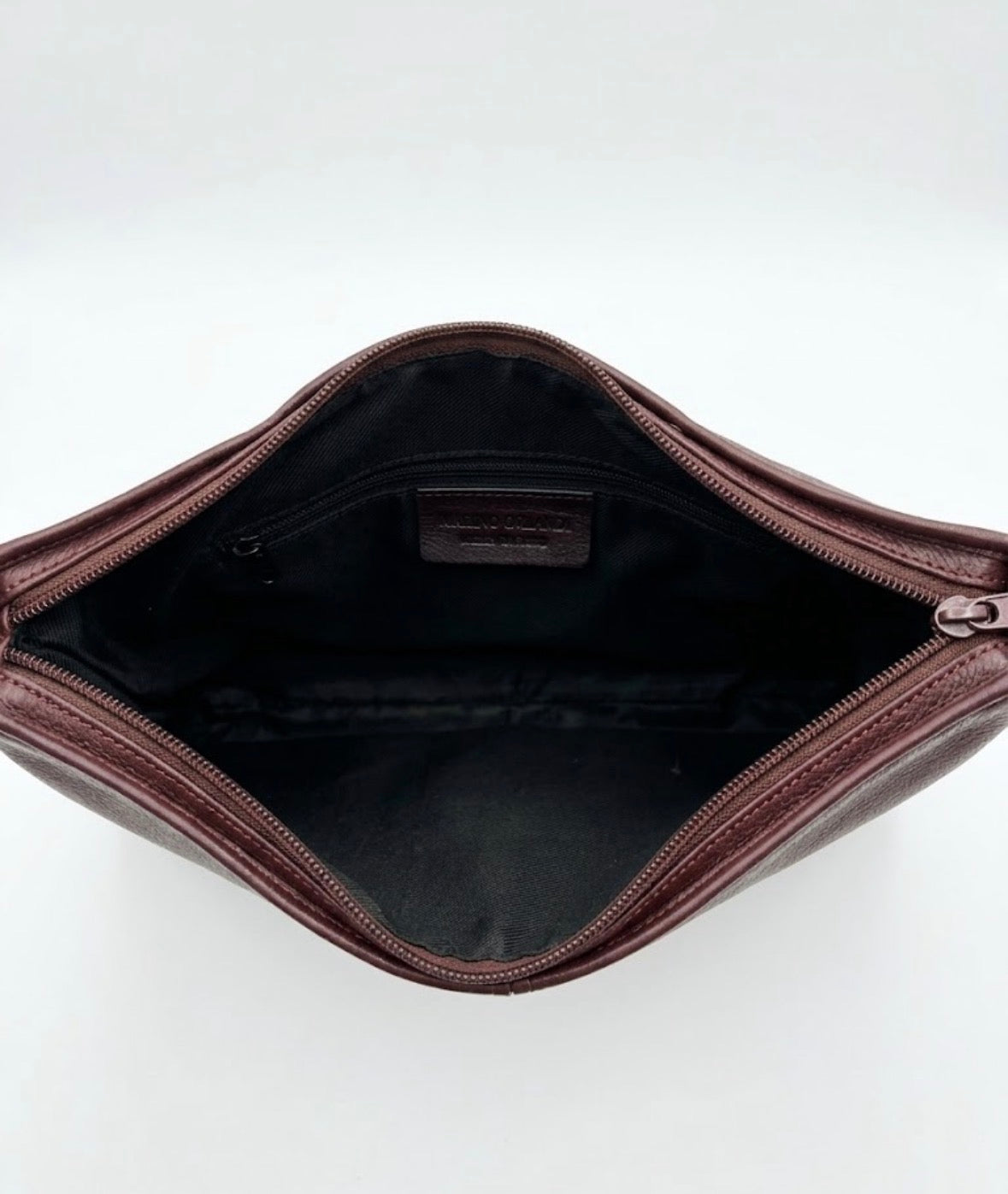 Borsa Hobo in Vera Pelle bordeaux – Eleganza Sensuale e Praticità Quotidiana
