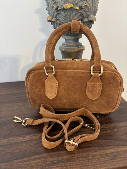 Borsa Bauletto in Vera Pelle Scamosciata | Eleganza Artigianale e Stile Senza Tempo