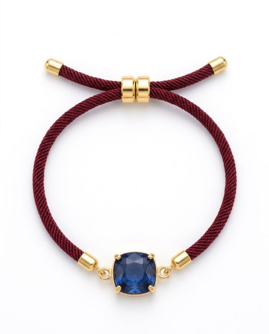 Bracciale in Cordino Borgogna con Cristallo Blu Taglio Cushion